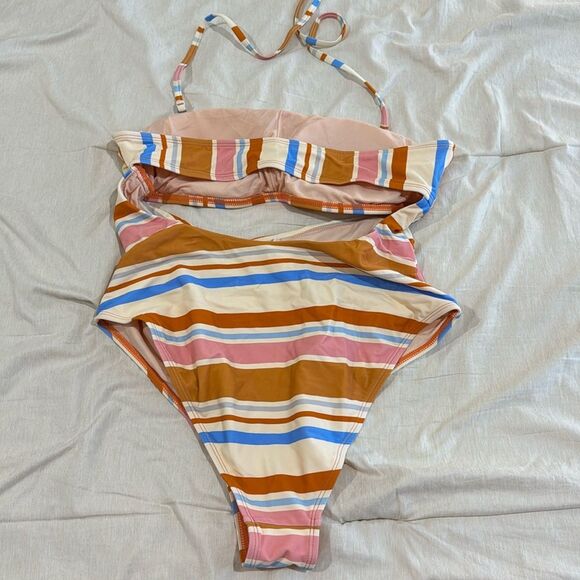 Cupshe Striped Cut Out One Piece Swimsuit Multicolor Size XL NWT - Picture 4 of 4